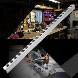 Regleta de seguridad metálica de alta resistencia con 20 tomas, enchufe de 3 pines de uso general/residencial, 15A 125V, de aleación de aluminio, estándar de EE. UU. - Product Image 3