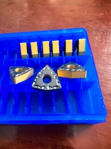 Cho WNMG080404-MT & WNMG080412-MT CNC Lathe công cụ cắt carbide tiêu cực tam giác chèn hợp kim cứng tùy chỉnh OEM - Product Image 2