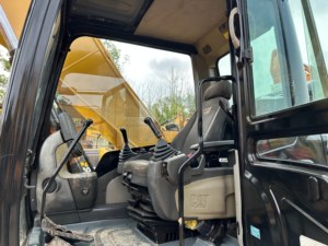 รถขุดตีนตะขาบไฮดรอลิก CAT 320 มือสอง ขนาด 20 ตัน เครื่องยนต์ดีเซล Caterpillar สำหรับงานหนัก งานก่อสร้าง งานดิน และงานเหมือง - Product Image 4