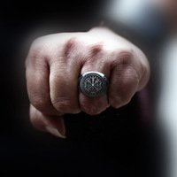 Bague Viking Runes Titane Acier Homme Femme 8mm Large Mythologie Nordique Grave Geometrique Bande Bijou Unisexe Cadeau