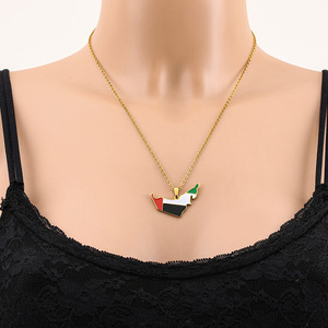 Collier pendentif en acier inoxydable plaqué or 18 carats avec <span class=keywords><strong>carte</strong></span> et drapeau des <span class=keywords><strong>Émirats</strong></span> <span class=keywords><strong>arabes</strong></span> <span class=keywords><strong>unis</strong></span>, émail, chaîne de style lien, drapeau des <span class=keywords><strong>Émirats</strong></span> <span class=keywords><strong>arabes</strong></span> <span class=keywords><strong>unis</strong></span> - Product Image 4