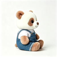 Adorable peluche panda brun clair, jouet en peluche doux et moelleux, panda en peluche avec salopette en jean, compagnon de confort, souvenir, jouet en peluche panda