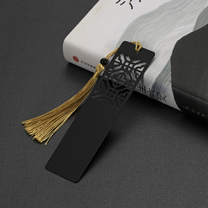 Segnalibri Promozionali in Metallo Rame, Vuoti, Placcati Oro, Incisi, Traforati, in Ottone, con Nappe, Personalizzabili con Logo - Product Image 4