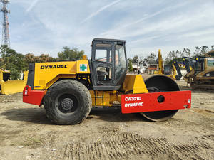 รถบดยางแบบล้อเดียว Dynapac CA301D มือสอง เครื่องยนต์ 75 กิโลวัตต์ แรงบด 50 กิโลนิวตัน ความสามารถในการบดถนนลาดชัน 25% พร้อมปั๊ม รุ่นปี 2018 สภาพดี - Product Image 3