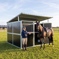 Modèle d'enceinte d'équitation intérieure moderne, écuries, atelier, entrepôt préfabriqué en acier, grange, abri pour ferme, écurie de chevaux personnalisée
