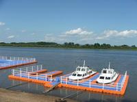 Vente en gros d'usine : Ponton flottant en plastique modulaire pour quai de jet-ski, bateau et bateau à moteur, quai flottant pour parc aquatique