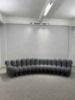 Canapé modulaire de passage au design BOUCLE belge moderne, mobilier de salon contemporain combinable