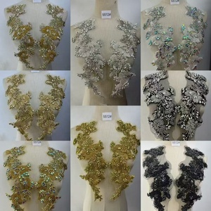 Aplique nupcial floral de lujo con cuentas en verde oliva vibrante, decoración de hombro para vestido de noche árabe de lujo - Product Image 2