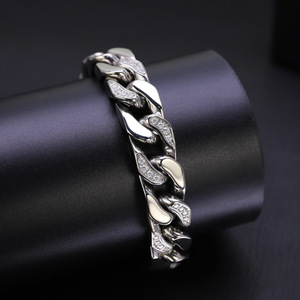Diamant Hip Hop Vvs Lien <span class=keywords><strong>Pas</strong></span> <span class=keywords><strong>Cher</strong></span> Gra 12mm Acier Inoxydable Moissanite Cubain Lien Chaîne Bracelet Fermoir Hommes - Product Image 3