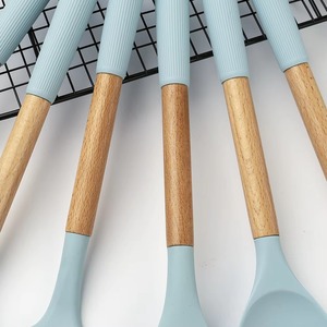 Silicone Kitchen Utensil Set Non Stick Cooking Tools Heat Resistant Non Slip Wooden Handle Spatula Ladle Spoon Brush 9 Pieces - Product Image 5