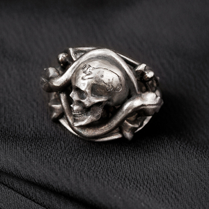 Bán Buôn Người Đàn Ông Độc Đáo Của Gothic Hip-Pop Skull Bạc Nhẫn Đen Rhodium Mạ Punk Thời Trang Mát Mẻ Vòng Cho Người Đàn Ông - Product Image 1