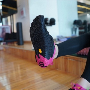 Chaussures de fitness Vibram Vtrain unisexes, empeigne en mesh, semelle intermédiaire en EVA, semelle extérieure Vibram, entraînement croisé estival - Product Image 4