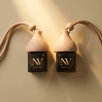 Vente en gros de flacons diffuseurs de parfum pour voiture en verre carré de 8 ml, vides, personnalisables, avec bouchon en bois et cordon, parfum d'ambiance, direct usine