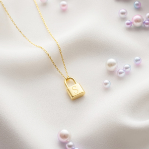 Collar De cerradura con colgante, cadena De <span class=keywords><strong>Oro</strong></span> con inicial, 18 kilados, grabado, acero inoxidable, joyería chapada en <span class=keywords><strong>Oro</strong></span> - Product Image 2