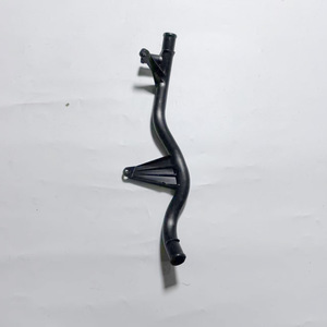 Manguera de Refrigerante 5Q0121070AB para Motores Audi A1 A3 TT, Pieza de Repuesto de Plástico - Product Image 1