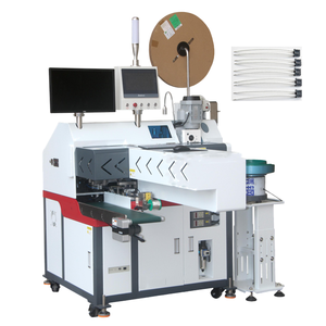 Piegatura a testa singola e macchina di presa automatica dell'alloggiamento con funzione di torsione e saldatura dell'estremità opposta - Product Image 4