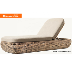 Высококачественный роскошный шезлонг из ротанга с натуральным деревом - Product Image 4