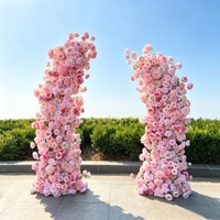Arche de fleurs artificielles roses en gros pour décoration de scène de cérémonie et entrée de mariage