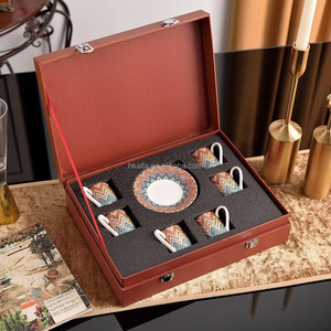 Service de table en porcelaine émaillée de luxe de haute qualité avec bordure dorée - Ensemble de 6 pièces - Ensemble cadeau personnalisable - Product Image 3