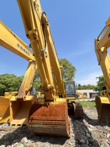 Excavadora Komatsu 400 en Excelentes Condiciones de Funcionamiento, Casi Nueva, Komatsu PC 400-8R Usada, Komatsu PC400-8 en Venta - Product Image 2