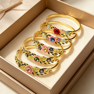 Nouvel Arrivage Vente en Gros Usine Bracelet Émaillé Floral Design Manchette Ouverte Creuse avec Incrustation de Fleurs Colorées Bijoux Français Élégants - Product Image 1