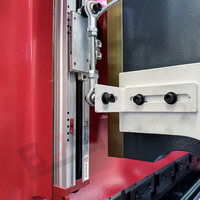 Presse plieuse hydraulique CNC BOST Syntec 730BA à 4+1 axes pour le pliage de tôles, métaux, alliages et fer – Excellent rapport qualité-prix
