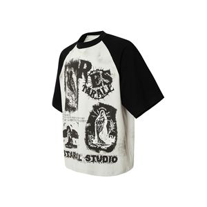 T-shirt Raglan Uomo Bianco e Nero con Stampa Gotica Corvo e Angelo, Maglietta Streetwear Girocollo per Stile Grunge - Product Image 4