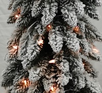 Sapin de Noël artificiel mince pré-éclairé et floqué avec lumières LED chaudes, sapin de Noël en forme de crayon pour la décoration des fêtes, vente en gros