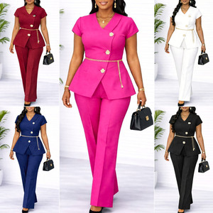 D618 Completo Estivo Trendy da Donna: Top Elegante a Maniche Corte con Bottoni e Scollo a V e Pantaloni a Gamba Larga - Set Due Pezzi <span class=keywords><strong>Abbigliamento</strong></span> Donna - Product Image 2