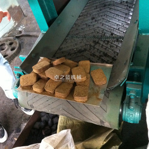Mesin Pembuat Pembakar Arang Bentuk Kubus & Batu Bata Otomatis Kapasitas Tinggi 250kg/jam - Product Image 5