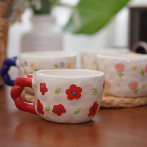 260ml peint à la <span class=keywords><strong>main</strong></span> <span class=keywords><strong>sous</strong></span> glaçure tasse poignée torsadée mignon maison fête mariage céramique fleur thé tasses à café - Product Image 5