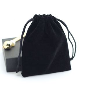 Pochette de luxe en suède noir avec cordon de serrage pour bijoux, logo imprimé, vente en gros - Product Image 3