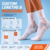 Chaussettes de sport en coton mi-mollet avec logo personnalisé, OEM, ajustement extensible, revers ventilé pour l'entraînement sportif quotidien