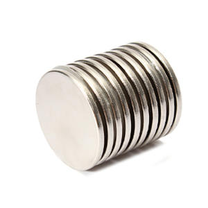 Nouveaux matériaux magnétiques de haute qualité de style N52 <span class=keywords><strong>vente</strong></span> de disques ronds d'aimants en néodyme - Product Image 1