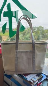 High Quality Customizable Eco-Friendly Canvas Tote Bags Wholesale Shopping Bags with Low MOQ and <b>Printed</b> Logo - Product Image 2