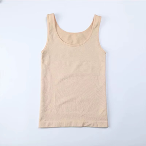 Débardeur de sport côtelé en polyester pour femme, coupe ajustée, col rond, couleur unie, idéal pour le fitness et le yoga – Collection en promotion - Product Image 3