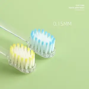 فرشاة أسنان للبالغين فائقة النعومة من البلاستيك الفاخر الأعلى مبيعًا فرشاة أسنان للاستخدام الفموي