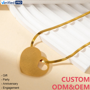 CAIOOCHE Collane con Cuore in Acciaio Inossidabile 316L, Gioielli alla Moda Placcati Oro, Ciondoli Romantici, Regalo per la Festa della Mamma - Product Image 1