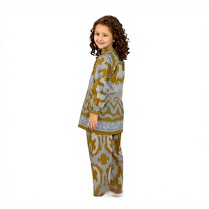 Vêtements pour enfants - Vente en gros de costumes palazzo traditionnels vert olive et bleu clair pour enfants avec bordure brodée, col en V, vêtements décontractés - Product Image 2