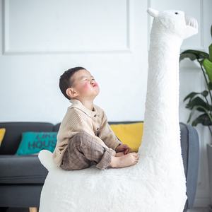 AOQI Nouvelle Mode Chaussures Changeantes Bois Chiens Girafe Animal Repose-pieds Animal Tabouret Moderne Enfants Meubles <span class=keywords><strong>Noir</strong></span> Marron Tabourets - Product Image 2