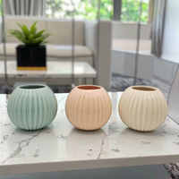 Vase en céramique de porcelaine nordique moderne pour intérieur, pot à fleurs écologique avec ruban, décoration d'intérieur, texture mate, lanterne, centre de table de mariage