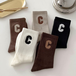 Women Mid Calf Socks Solid Color Cotton C Letter Design Breathable Quick Drying Antibacterial Sweat Wicking Casual Wear - Product Image 3