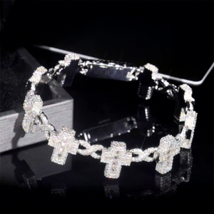 Brazalete de Lujo de Alta Gama con Cruz Central Baguette, Diamante Cultivado en Laboratorio, Certificado IGI, Moderno, Unisex, Cristiano - Product Image 3