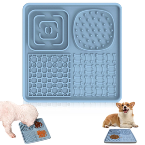Alfombrillas Cuadradas de Silicona de Grado Alimenticio Personalizadas, Libres de BPA, Comedero Lento con Succión para Perros y Gatos, Portátiles - Product Image 1