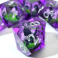 Ensemble de dés polyédriques en résine faits à la main, à bords vifs, de couleur violette avec cœur liquide vert Dragon pour DND pour les jeux de Dungeons and Dragons - DH 1