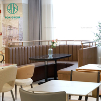 Luxueux Pizza Café Thé Boutique Meubles personnalisés Utilisation commerciale Canapé en cuir demi-cercle brun Sièges Cabines de restaurant