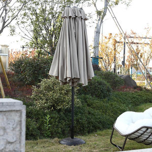 Parasol rectangulaire double face de 4,5 m avec manivelle et base en acier inclinable automatiquement – Idéal pour la plage et les parcs - Product Image 4