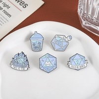Pin Enamel Dadu Kustom D20, Pin Logam untuk Kerah, Hadiah Game Fantasi, Produsen Lencana Koleksi