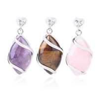 Collier tendance pour femme avec pendentif géométrique en pierre de cristal enroulée de fil, serti de cuivre et plaqué argent, chaîne à maillons, cadeau