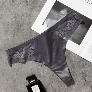 Tangas sin costuras para mujer, de encaje floral, de talle bajo, transpirables, de seda helada, bragas tipo T-back para dama, al por mayor - Product Image 1